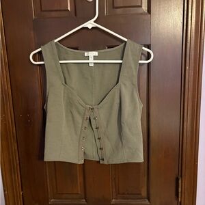 Leith Olive Button-Front Crop Top
